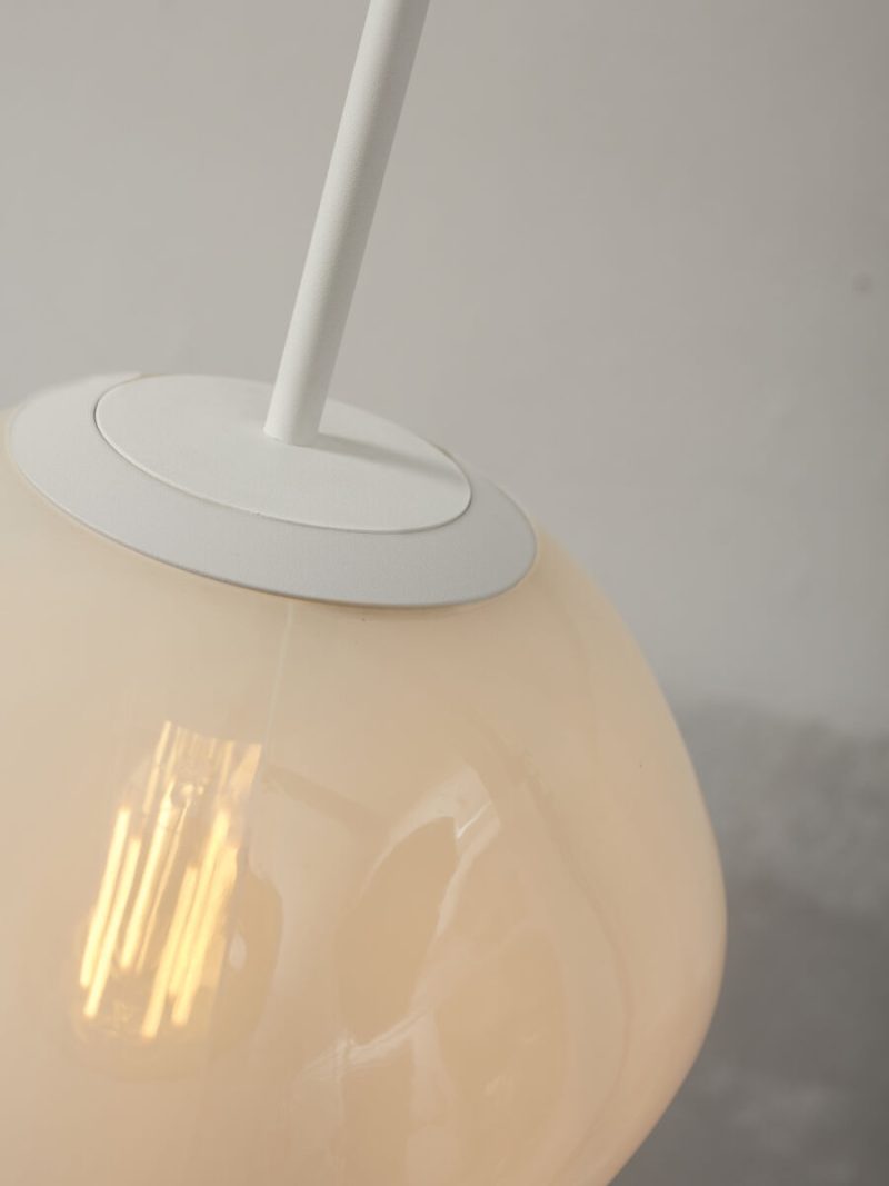 Witte glazen hanglamp metaal modern It's About RoMi Helsinki - Afbeelding 7