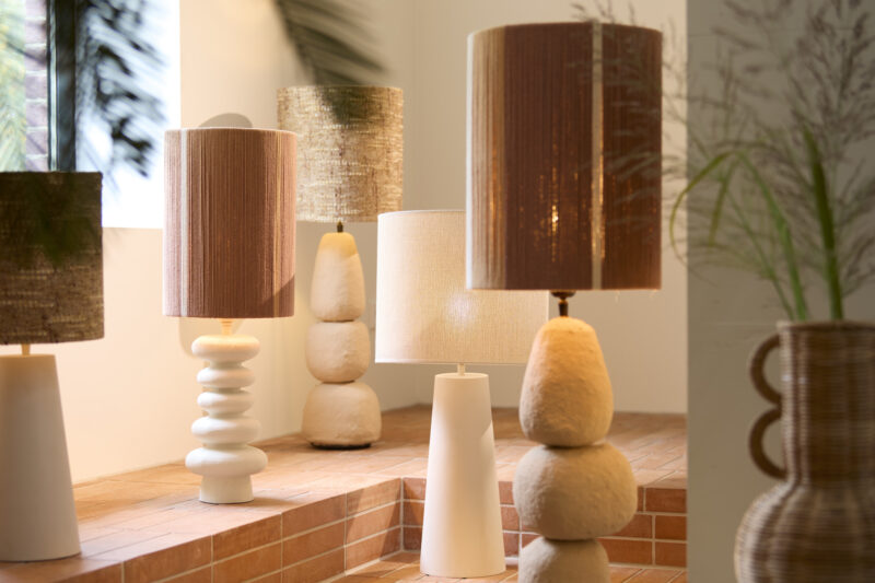 light&living-tafellamp-yelos-beige-metaal-lossearmatuur-e27-8312543-1