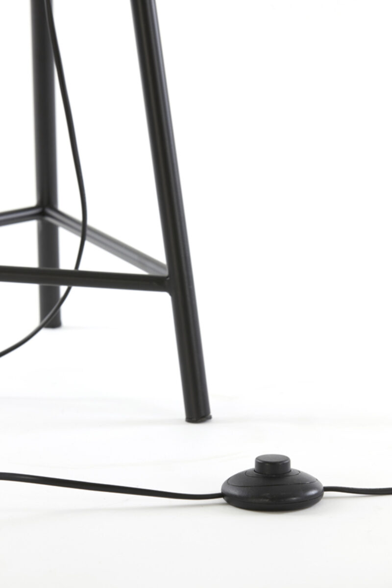 light&living-vloerlamp-yumi-zwart-metaal-driepoot-lamp-e27-1873212-1