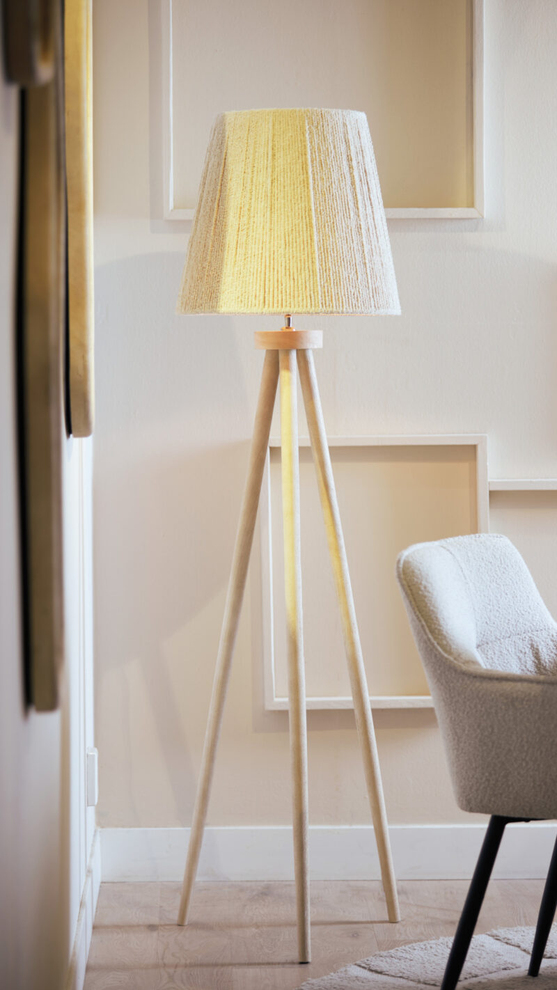 light&living-vloerlamp-ilias-naturel-hout-lossearmatuur-e27-8215682-534