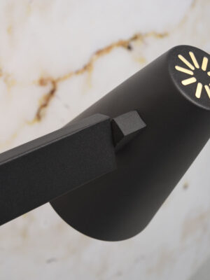 it'saboutromi-wandlamp-biarritz-zwart-metaal-bedlampje-e14-biarritz/wa/b-06