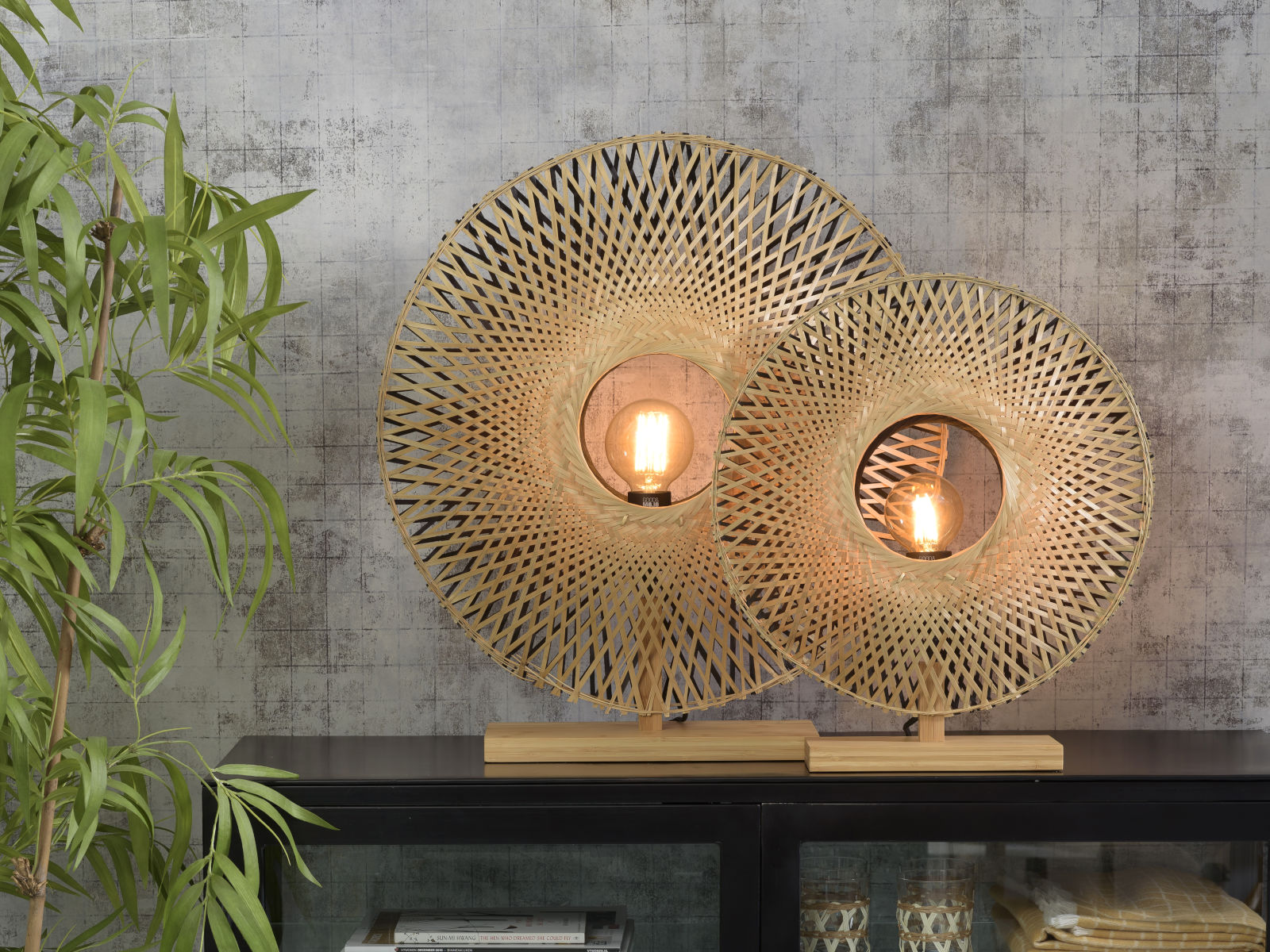 good&mojo-tafellamp-kalimantan-naturel/zwart-bamboe-ø60cm-e14-kalimantan/t/n/6015/bn--96