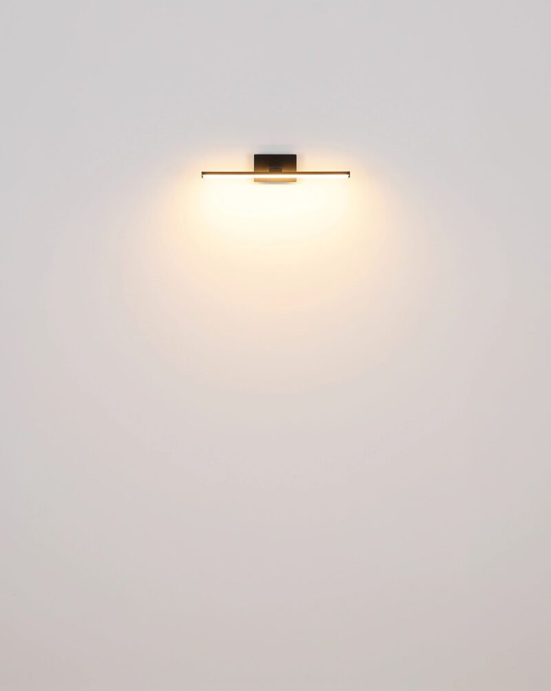 globo-wandlamp-jaimei-zwart-metaal-schilderijlamp-led-78061s-1