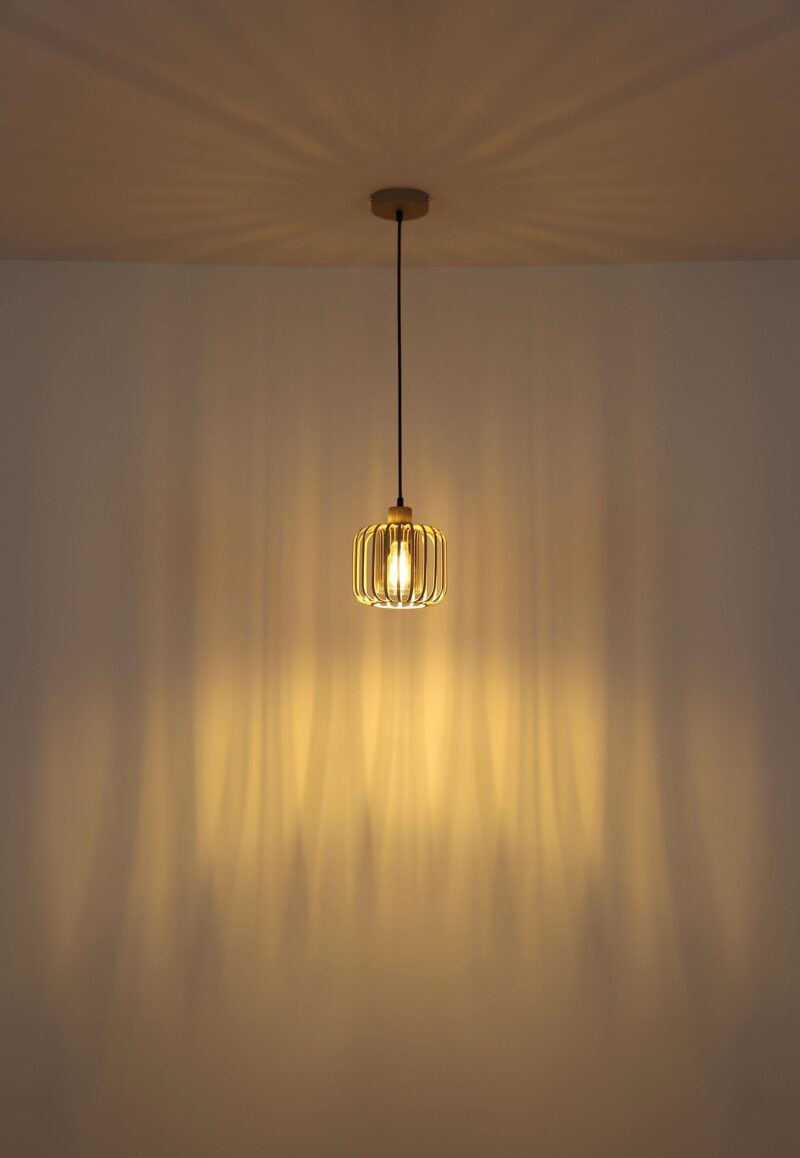 globo-hanglamp-alfred-beige-metaal-ø18cm-e27-15758h-1