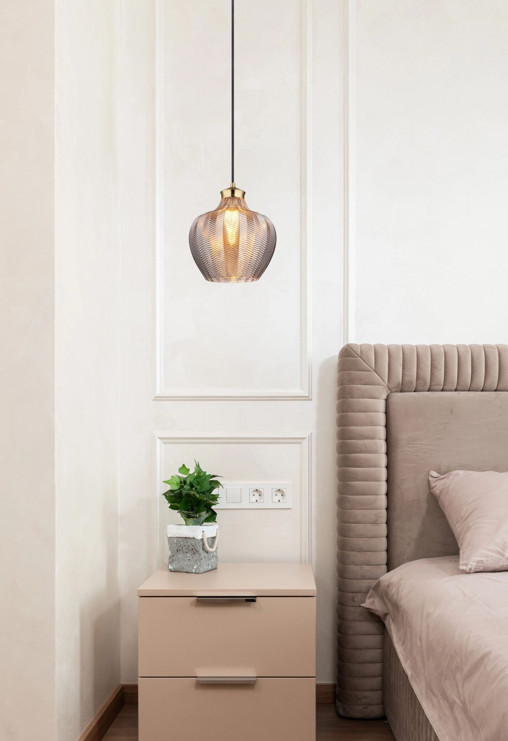 globo-hanglamp-jessica-goud-glas-ø25cm-e27-15898h1-1