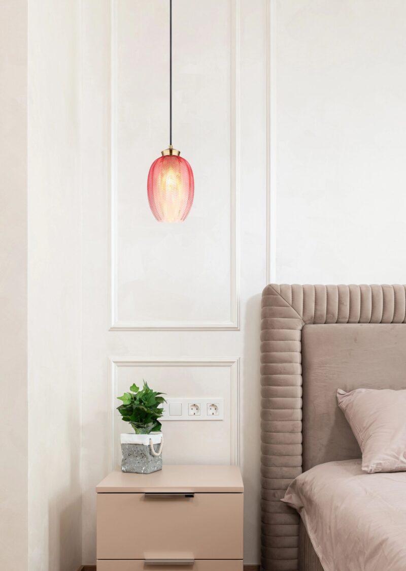 globo-hanglamp-jessica-roze-glas-ø18cm-e27-15898h2-1