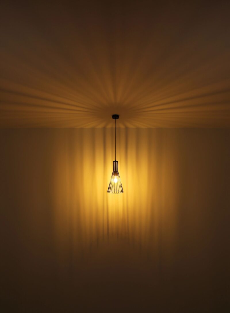 globo-hanglamp-milli-zwart-metaal-ø20cm-e27-15587h-1