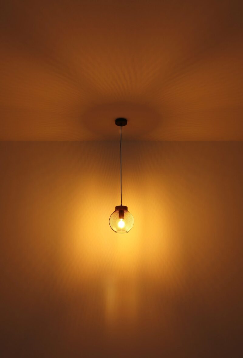 globo-hanglamp-pablo-zwart-metaal-ø20cm-e27-15663h-1