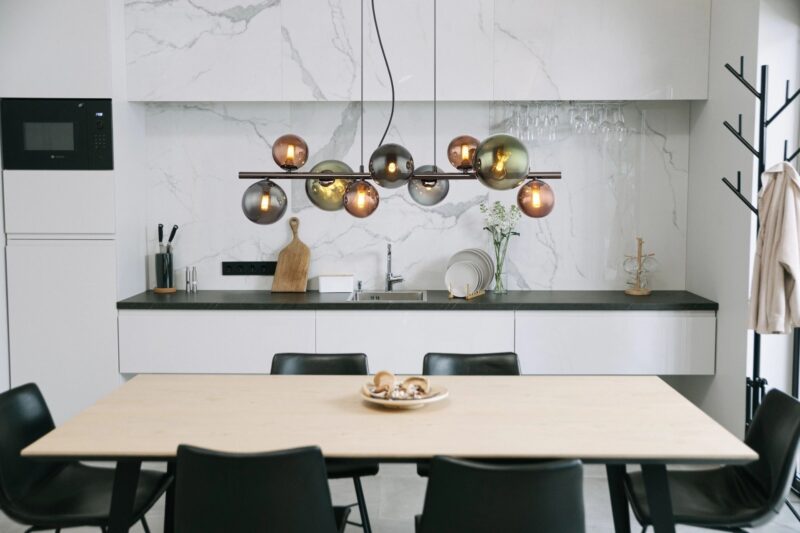 globo-hanglamp-riha-multicolor-glas-groteeettafellamp-g9-56142-9h-1