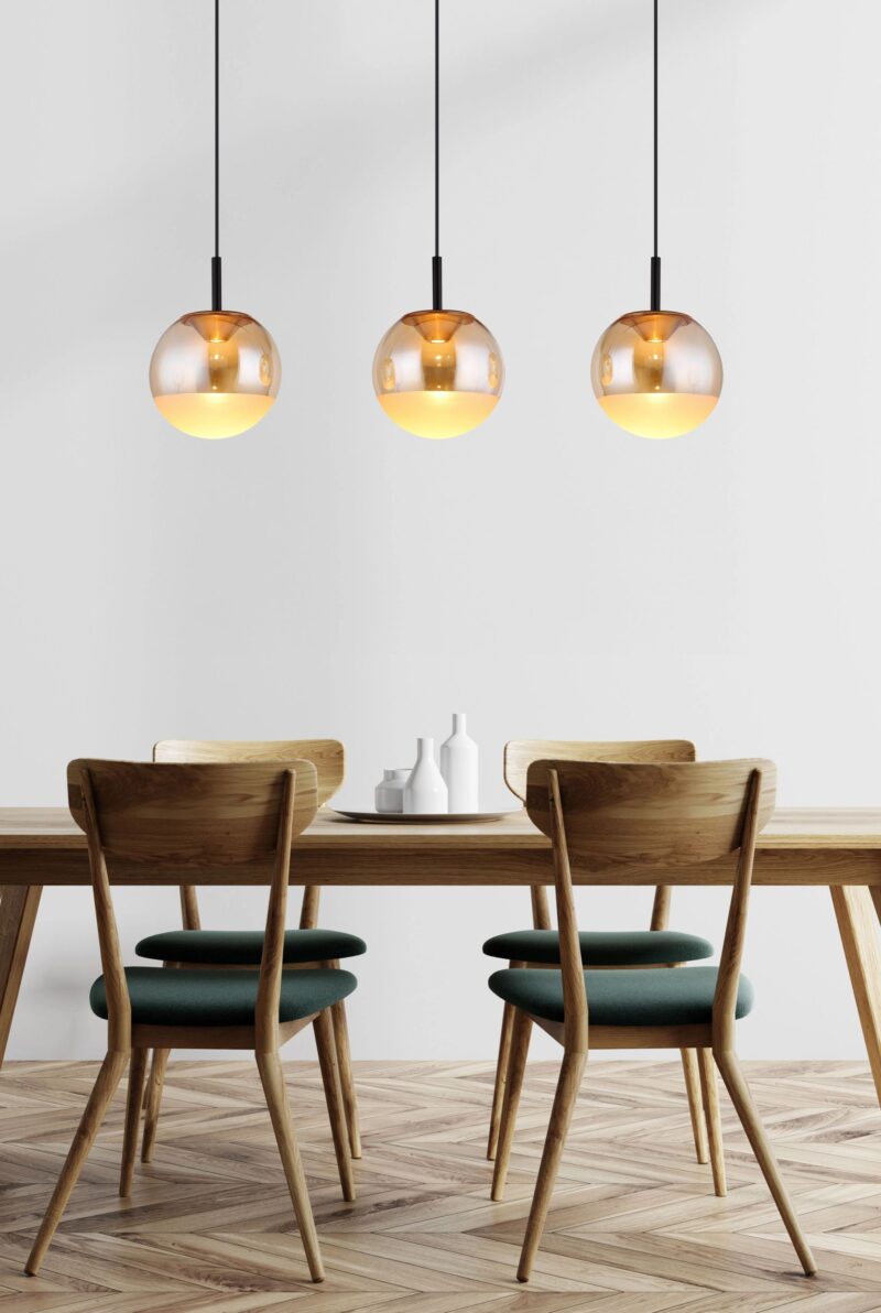 globo-hanglamp-severin-amberkleurig-glas-groteeettafellamp-led-16057-3h-1