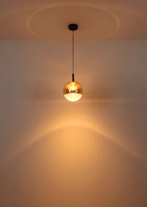 globo-hanglamp-severin-amberkleurig-glas-ø25cm-led-16057h-1