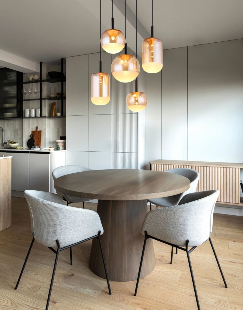 globo-hanglamp-severin-amberkleurig-glas-ø71cm-led-16057-5h-1
