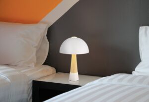 globo-tafellamp-paulin-beige-metaal-ø25cm-e27-51570122-1