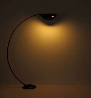 globo-tafellamp-robles-zwart-metaal-booglamp-led-58032s-1