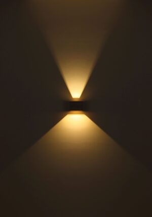 globo-wandlamp-alina-naturel-hout-led-15553w1w-1