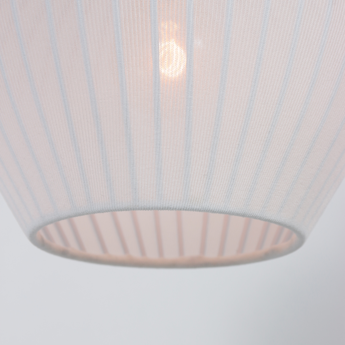 hanglampmetlinnenkapendetailvantravertinannelighttravino-12