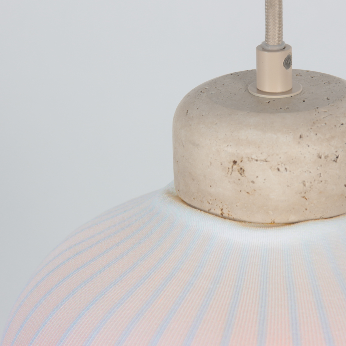 hanglampmetlinnenkapendetailvantravertinannelighttravino-5