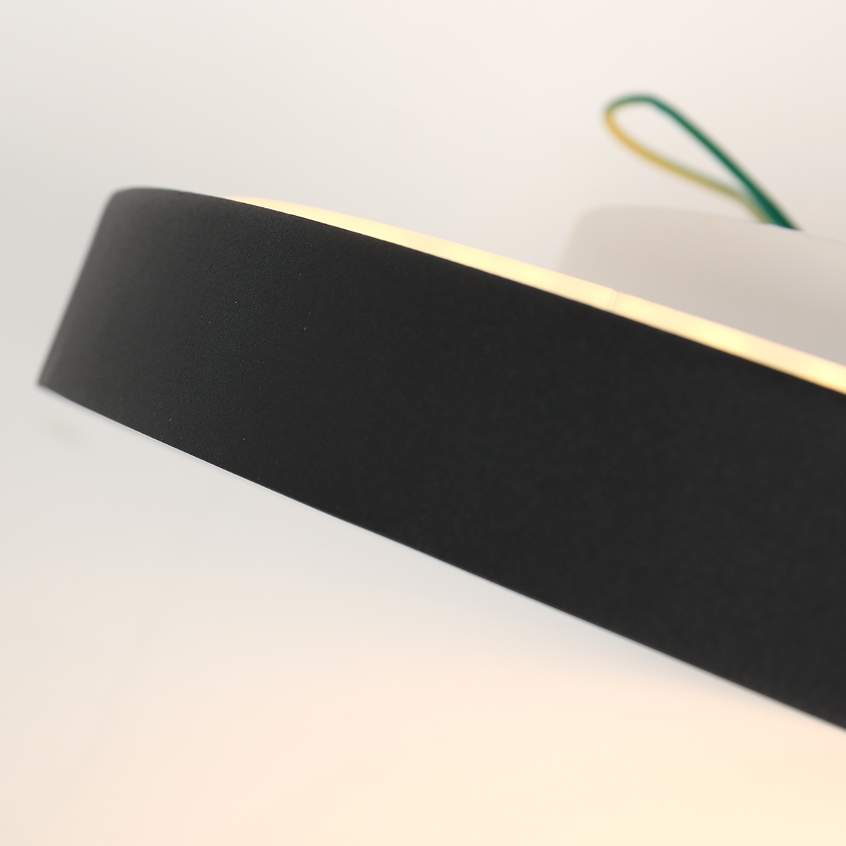 zwarteplafondlampmetgeïntegreerdledpaneelsteinhauerflady-15