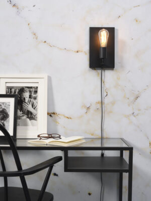 it'saboutromi-wandlamp-madrid-zwart-metaal-bedlampje-e27-madrid/wa/b-02