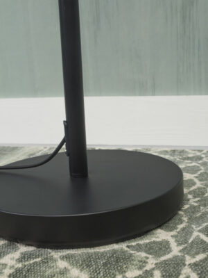 it'saboutromi-vloerlamp-bremen-zwart-metaal-leeslamp-e27-bremen/f2/b-13