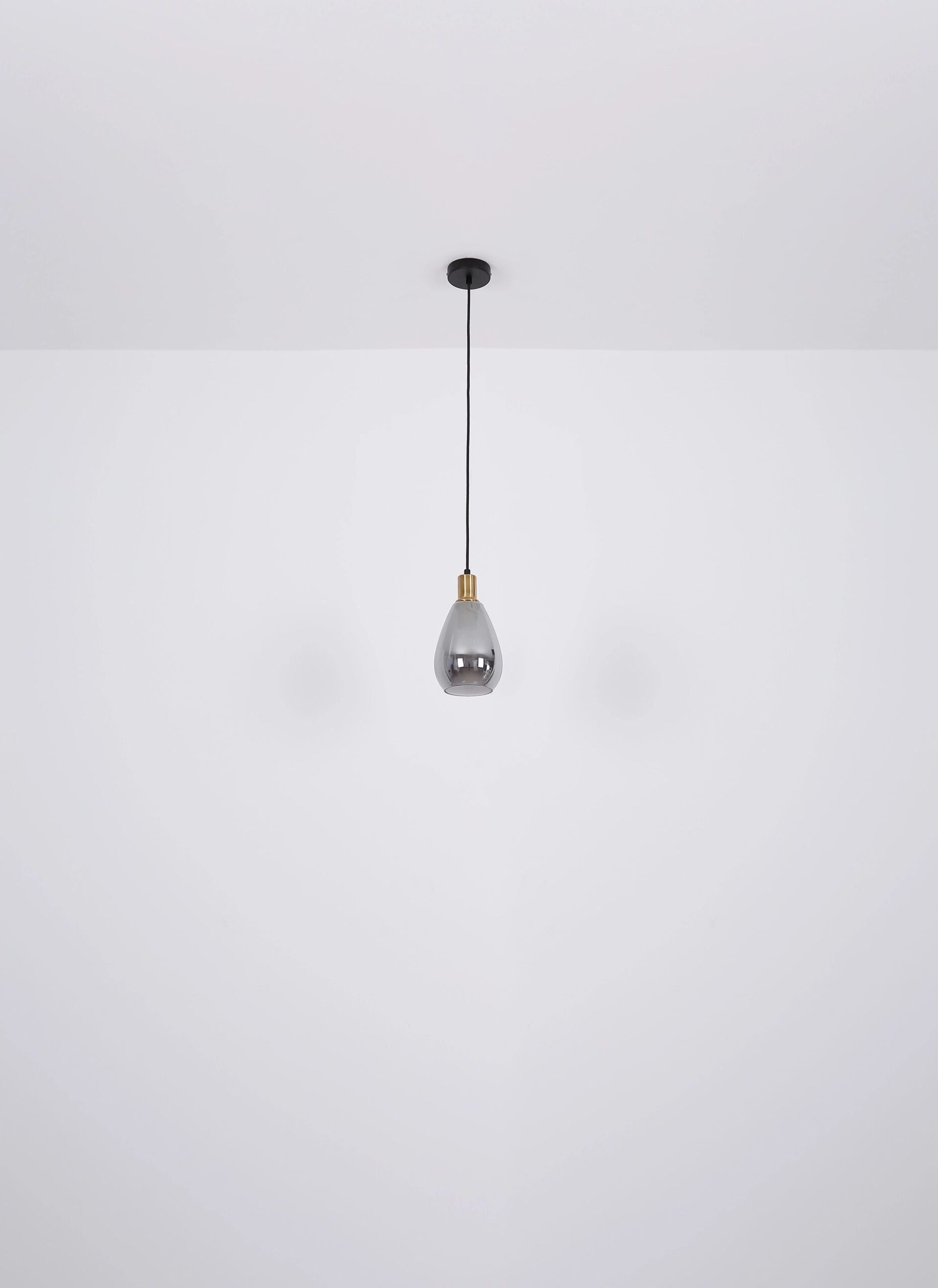 globo-hanglamp-fanni-zwart-glas-ø15cm-e27-15563h-5