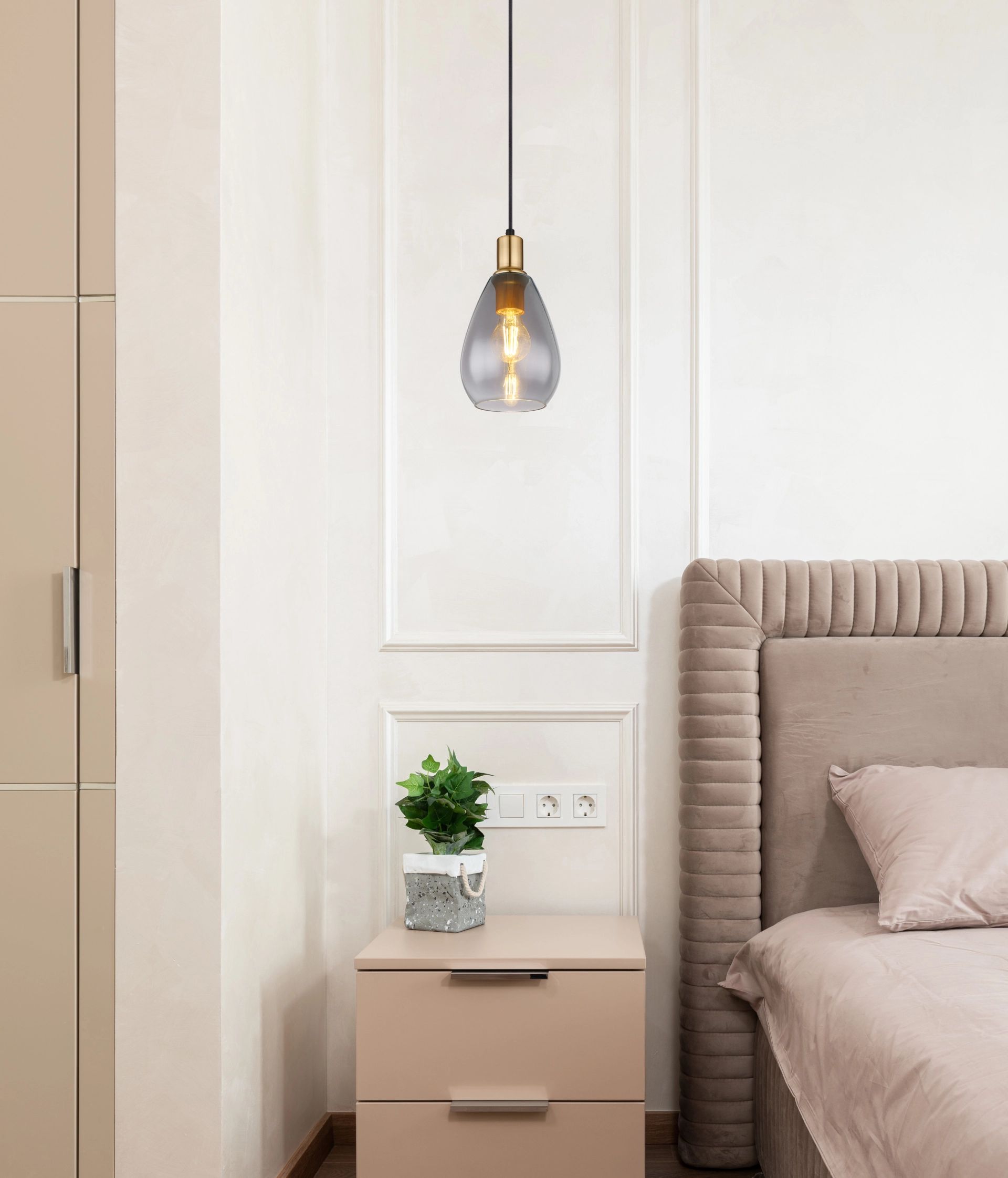 globo-hanglamp-fanni-zwart-glas-ø15cm-e27-15563h-6