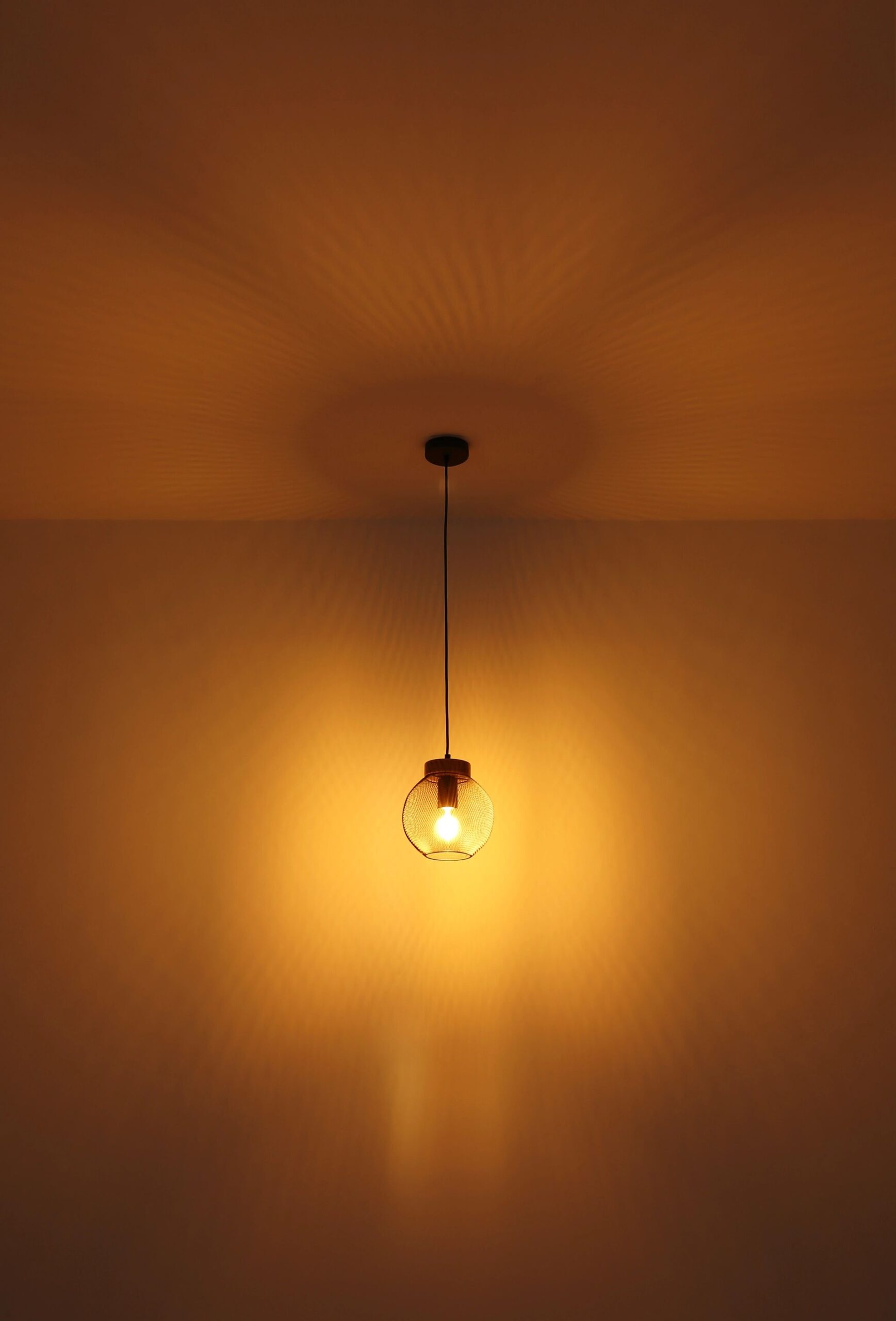 globo-hanglamp-pablo-zwart-metaal-ø20cm-e27-15663h-3