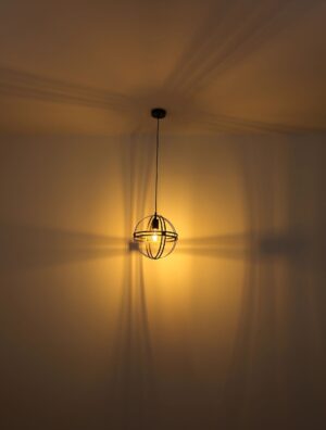 globo-hanglamp-tamara-zwart-metaal-ø40cm-e27-15639h2-3