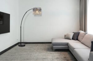 globo-tafellamp-gorley-zwart-glas-booglamp-e27-15698s1-4