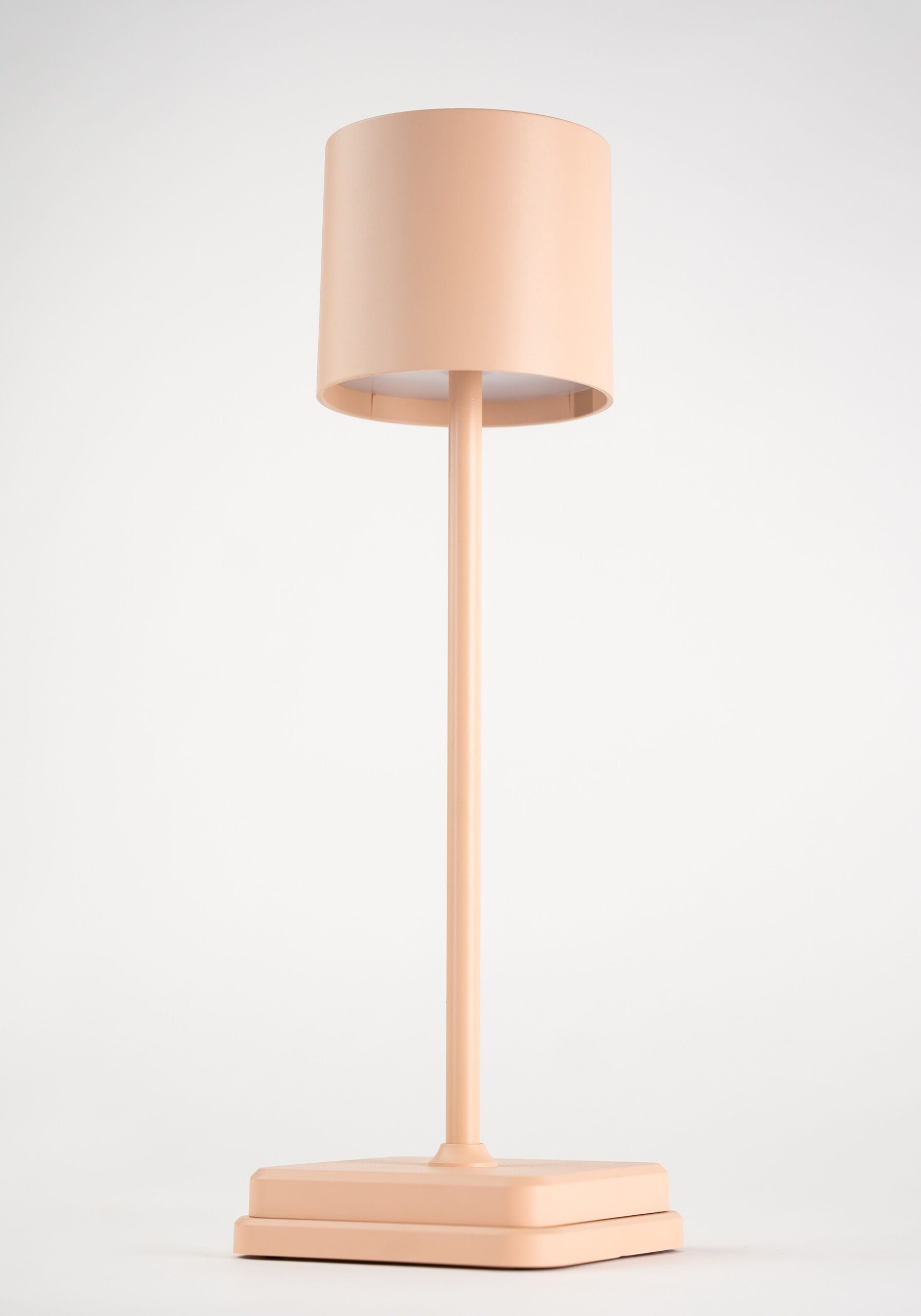 globo-tafellamp-lennart-amberkleurig-metaal-oplaadbaretafellampje-led-51840121-1