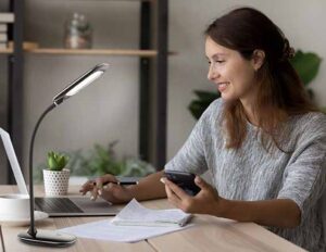 globo-tafellamp-mineai-zwart-kunststof-bureaulamp-led-58263-1