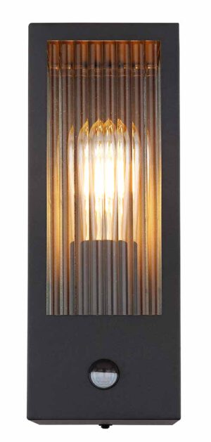 globo-wandlamp-gundula-zwart-metaal-e27-31980s-1