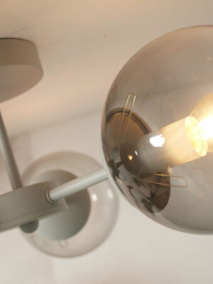 it'saboutromi-plafonniere-aspen-grijs-glasmetaal-kleurglas-lamp-e14-aspen/c3/lg-04