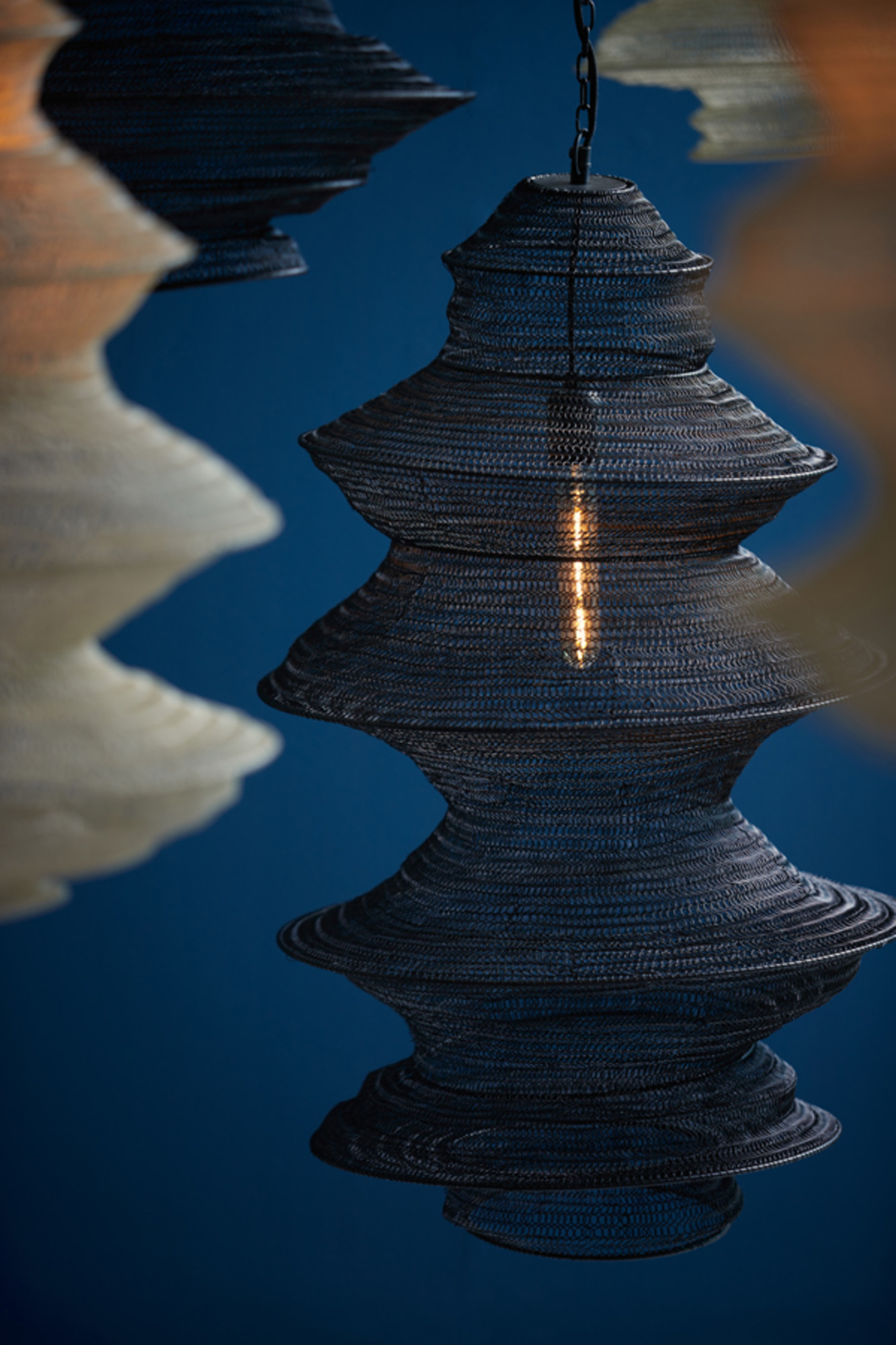 light&living-hanglamp-nakisha-zwart-metaal-ø40cm-e27-2973812-5