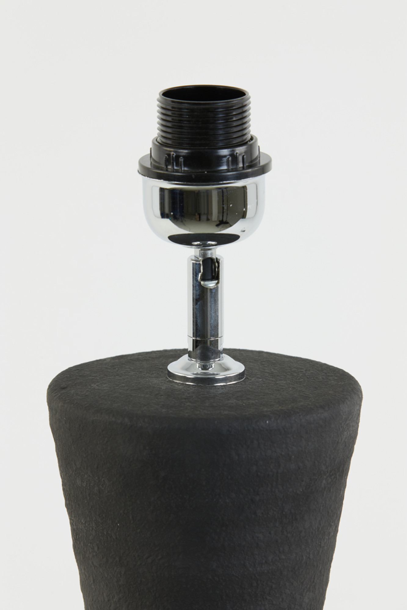 light&living-tafellamp-ayla-zwart-keramiek-lossearmatuur-e27-1730912-3