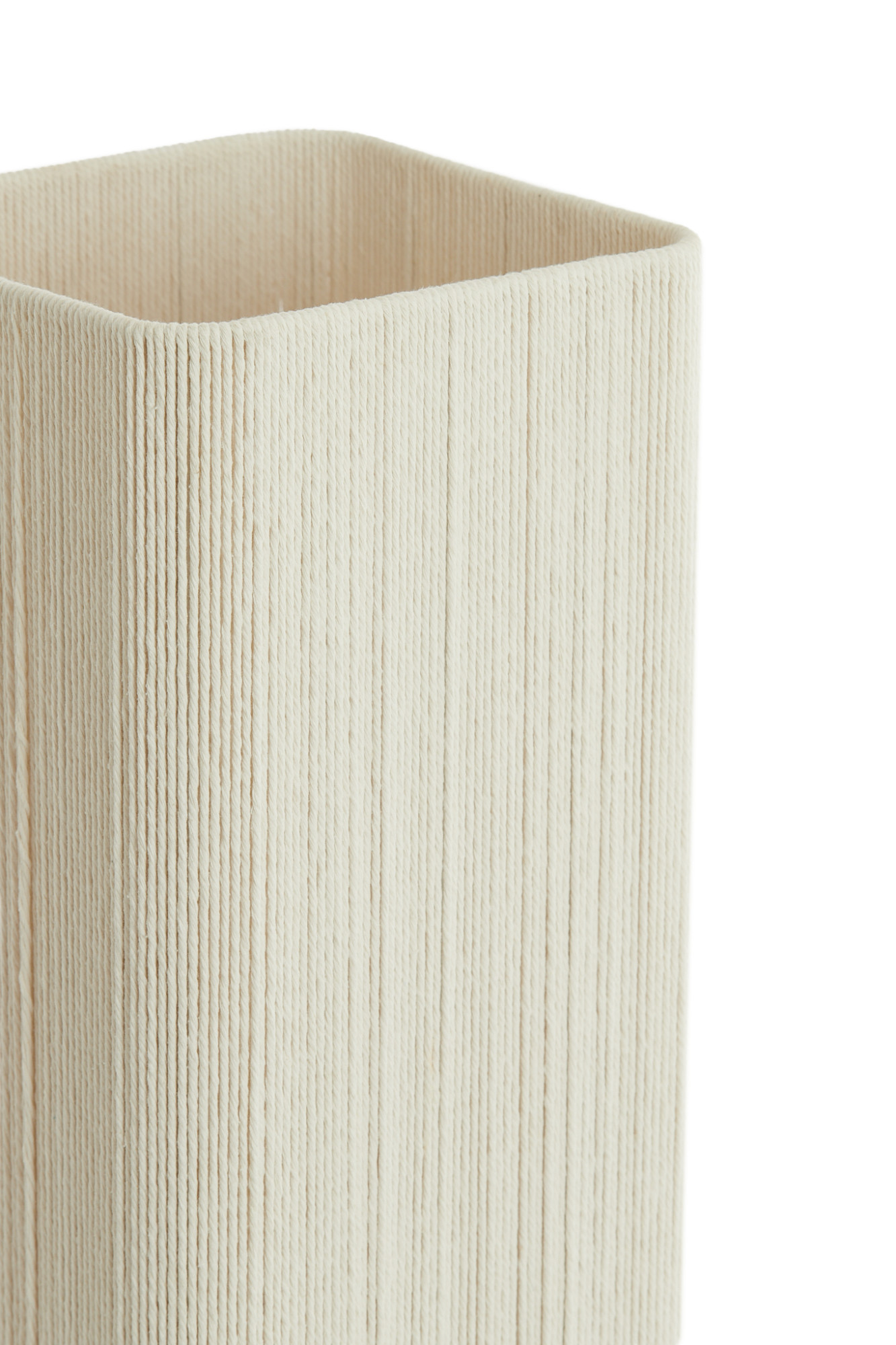 light&living-tafellamp-wyn-beige-textiel-schemerlamp-e27-1894212-1