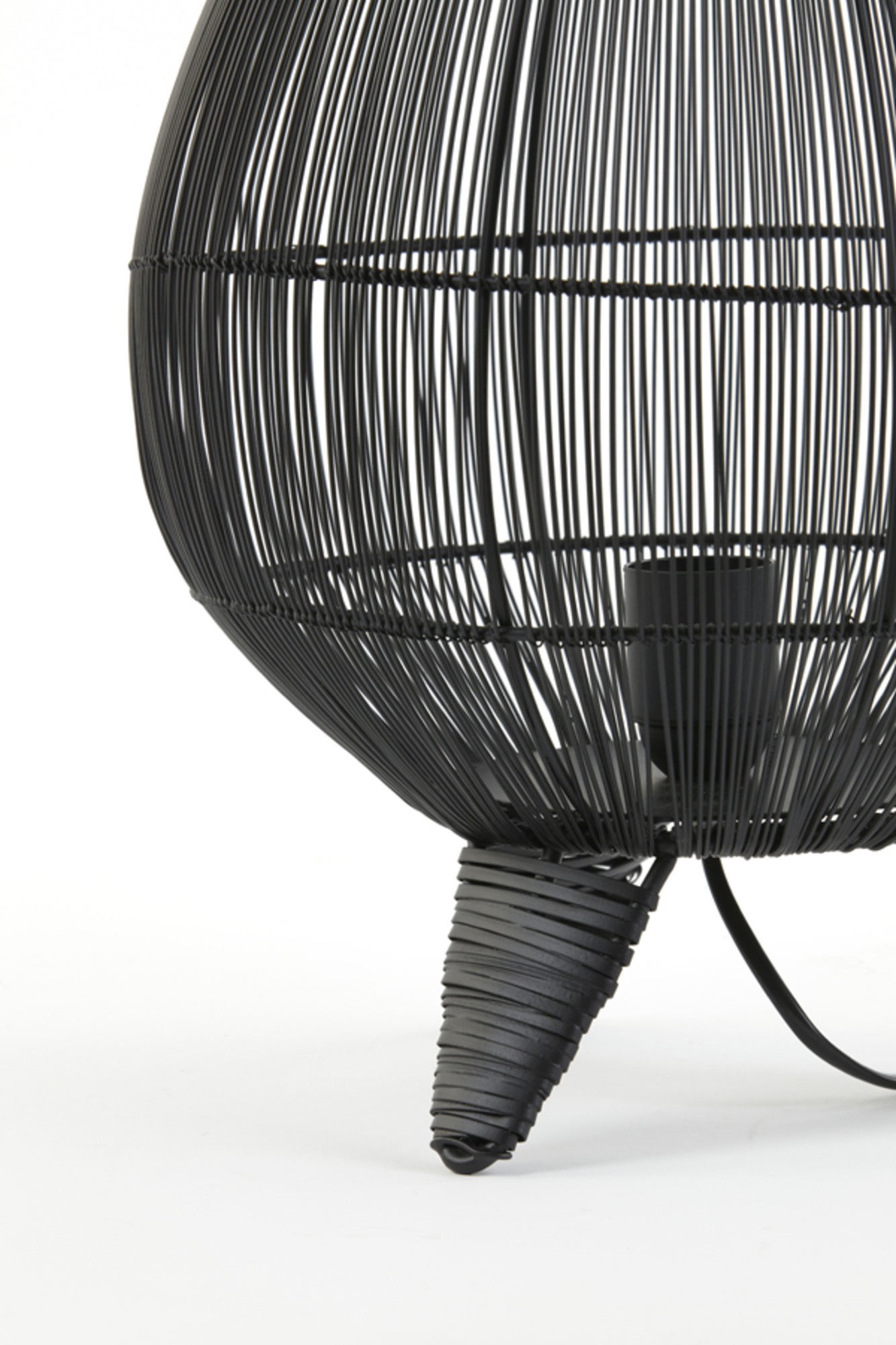 light&living-tafellamp-yumi-zwart-metaal-nachtkastlamp-e27-1873012-5