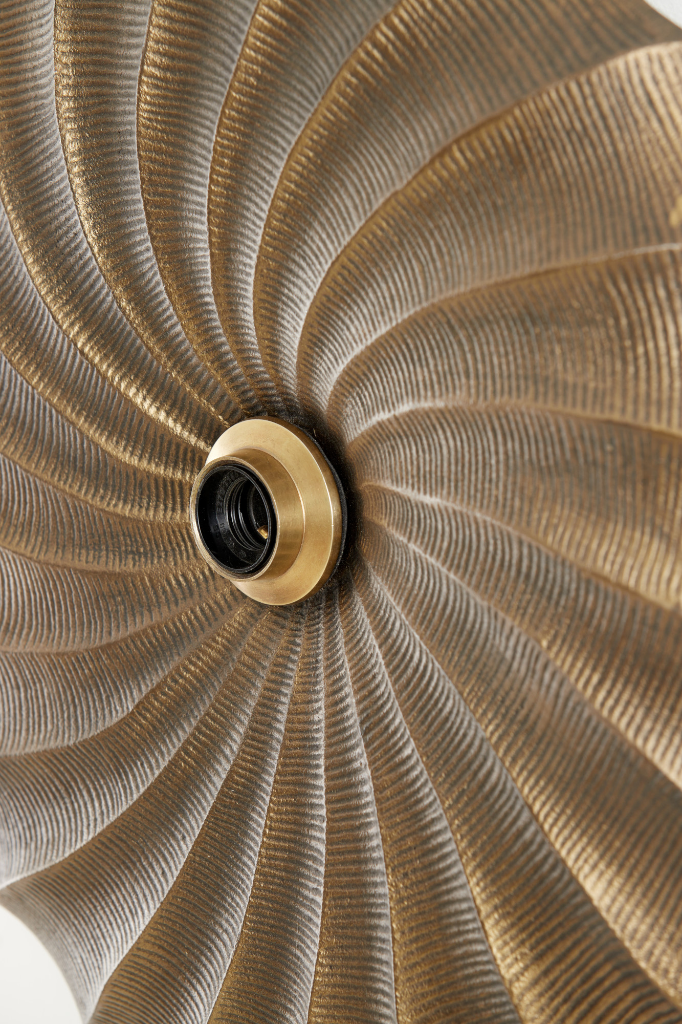 light&living-wandlamp-bapato-brons-metaal-e27-3127118-2